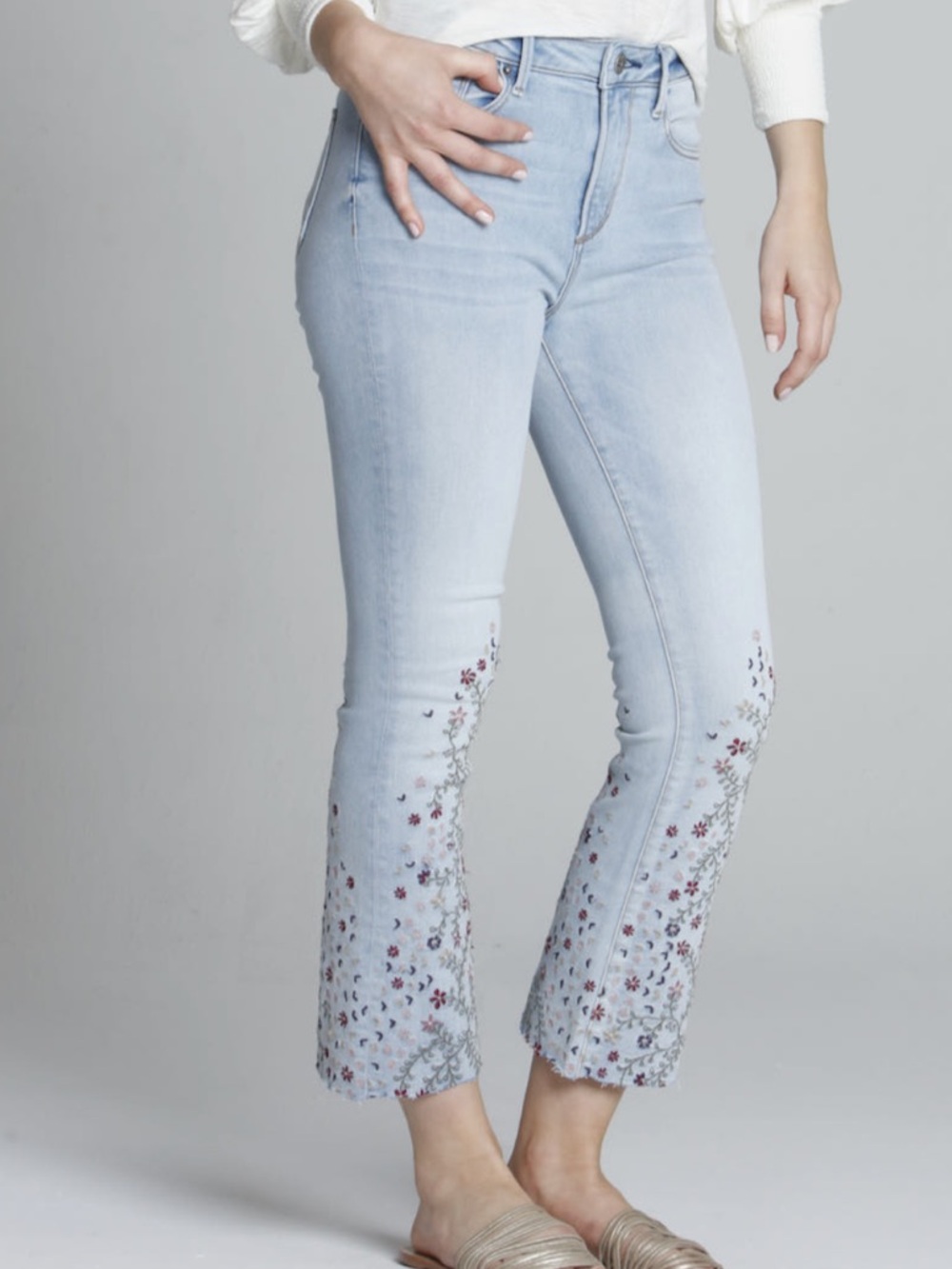 DRIFTWOOD Roxy floral crop jeans